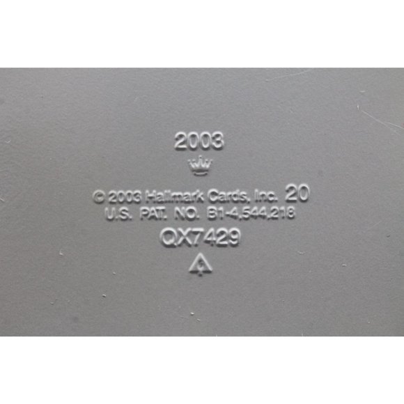 Hallmark Magic Ornament 2003 Fieldstone Church Candlelight Services #6 In Series - Picture 10 of 12